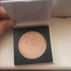 Naked Cosmetics eyeshadow:shade,Mother Nature